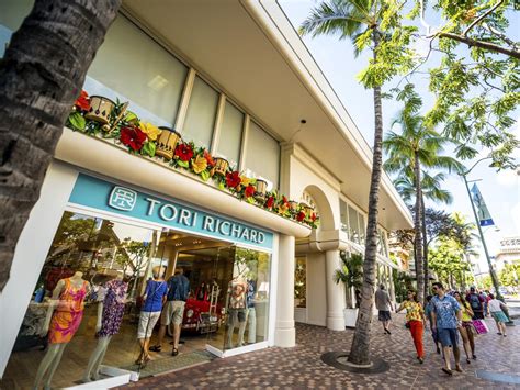 luxury stores in hawaii